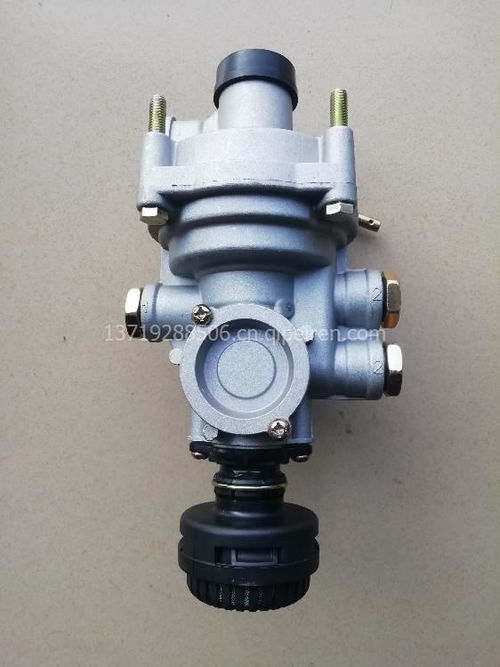 半挂车改装型气压控流式三桥继动阀详解 梁山改装型继动阀的应用与市场分析